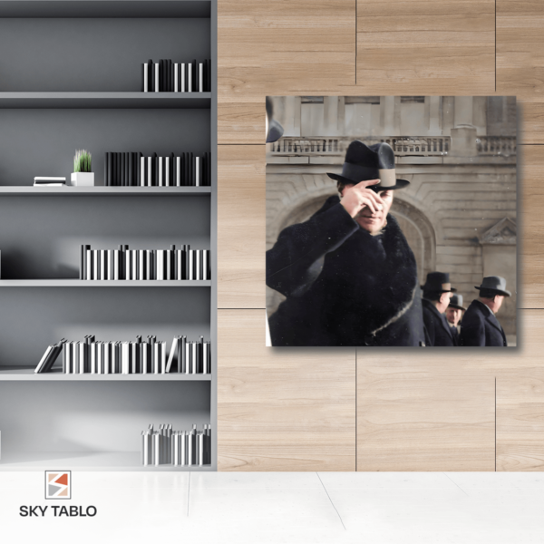 Atatürk'ün Şıklığı kare tablo