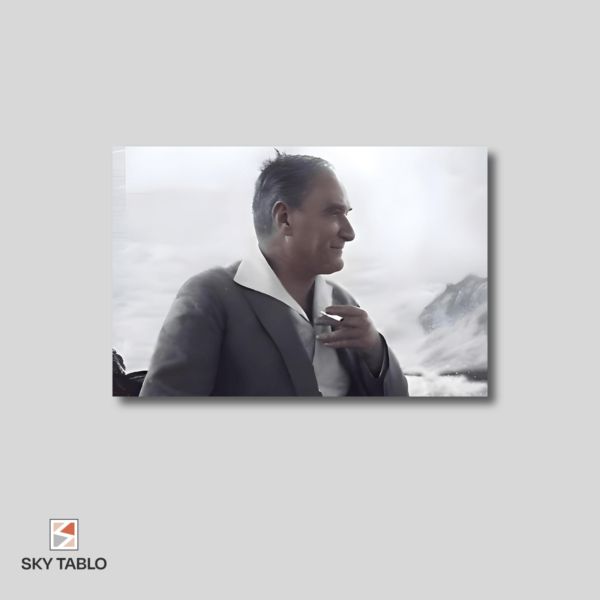Sisler İçindeki Atatürk yatay tablo yakından görünümü