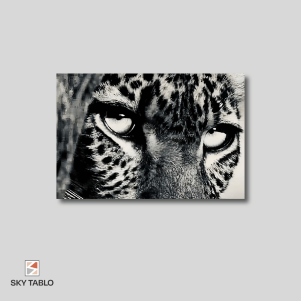 Leoparın Sessizliği yatay tablo yakından görünümü