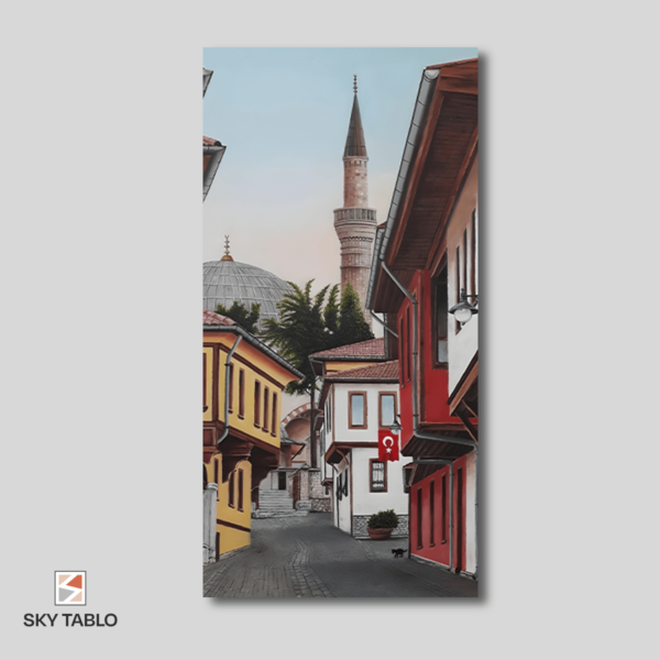 Bir Türk Mahallesi uzun dikey tablo yakından görünümü
