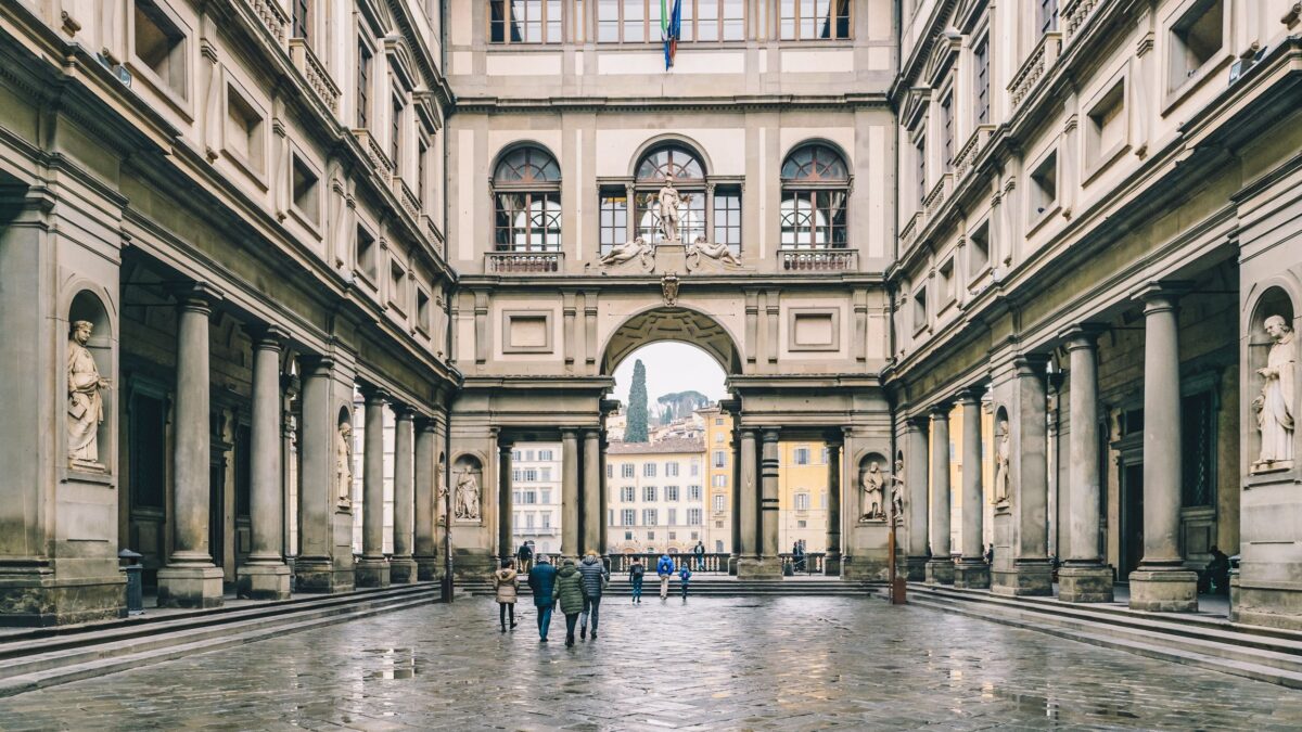 Uffizi Galerisi Müzesi Tarihi, Görülmesi Gereken Eserler ve Gerçekler Uffizi Galerisi Müzesi Tarihi, Görülmesi Gereken Eserler ve Gerçekler